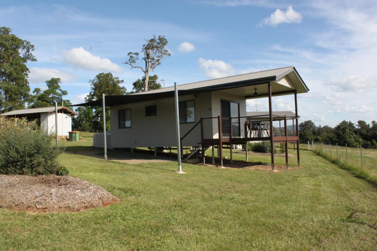 Valley Cabins By The Creek Imbil Exterior photo